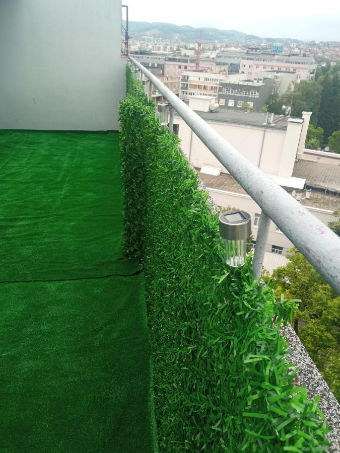 Apartman Penthaus U Strogom Centru Banja Luke Μπάνια Λούκα Εξωτερικό φωτογραφία